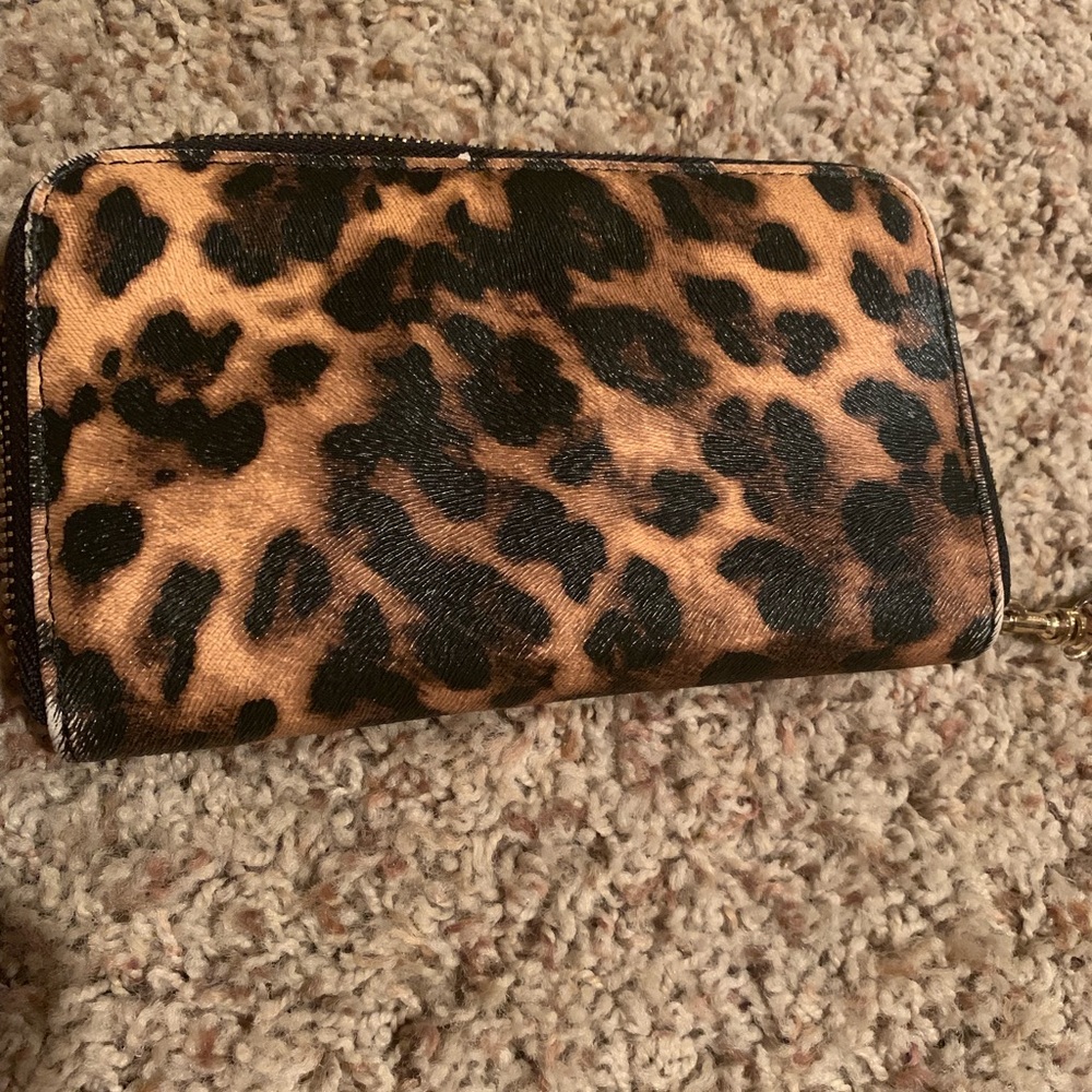 Leopard print wristlet